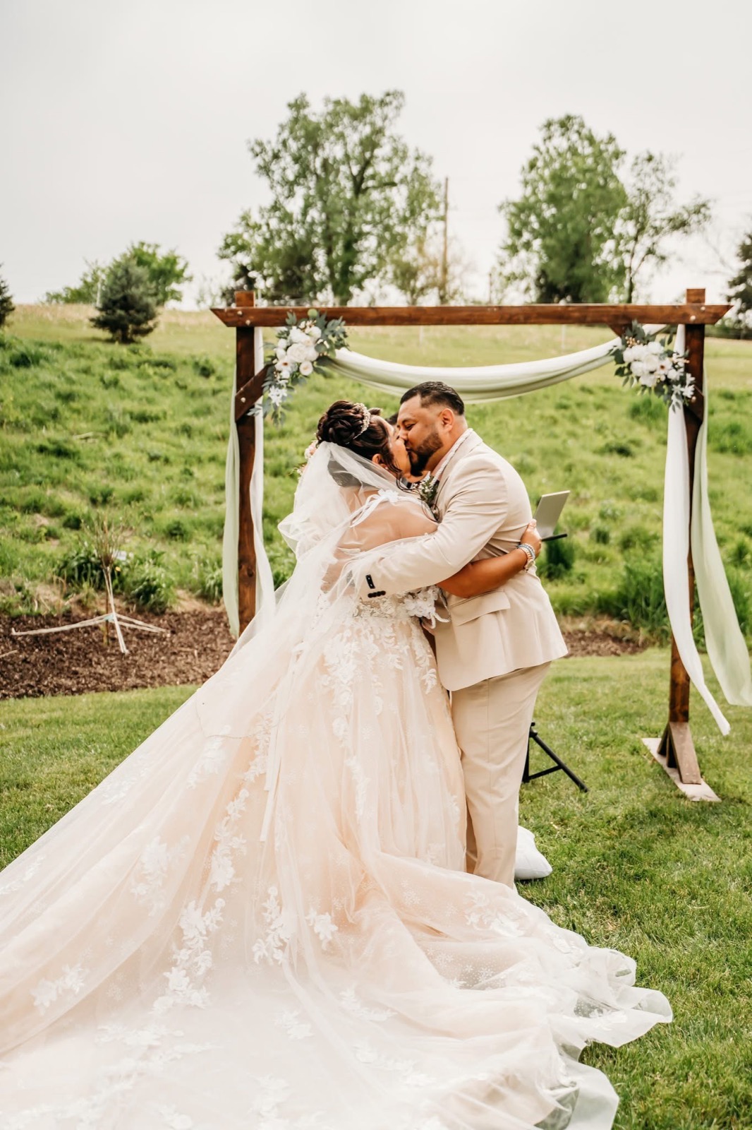 Micro wedding at Bella's
